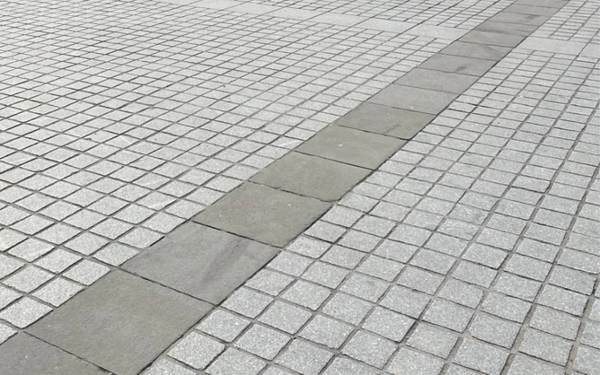 Kostka Granitowa 10x10x5cm 7,54m² - Brukowa Cięta Jasnoszara Płomieniowana Stone Grey