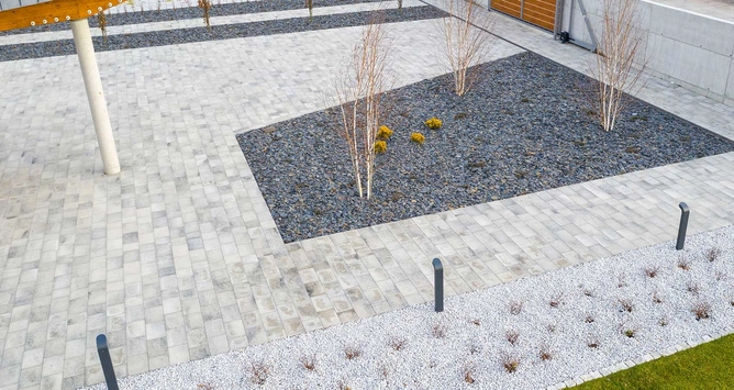 Kora Kamienna Grafitowa Antracytowa 20-40mm, 1000kg - Dekoracyjna do ogrodu, rabatek i ścieżek