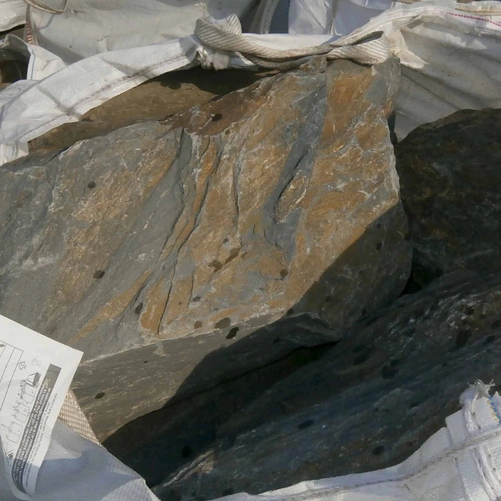 Kamień szarogłazowy średni skalniakowy, 1000kg