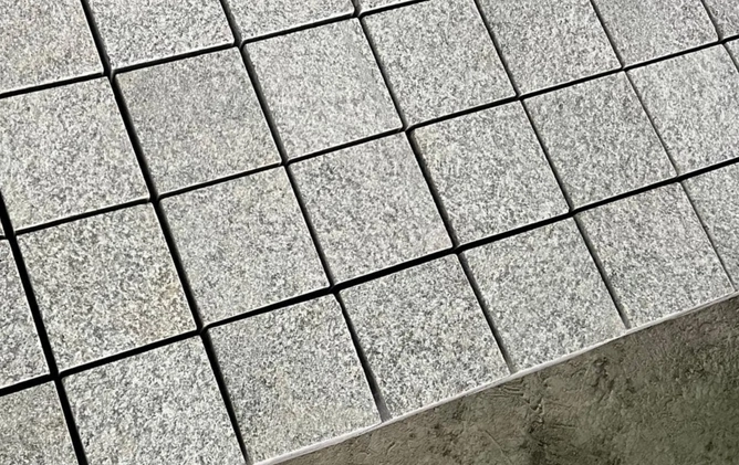 Kostka Granitowa 10x10x6cm PEŁNA PALETA 6,28m² - Brukowa Cięta Jasnoszara Płomieniowana (SG)
